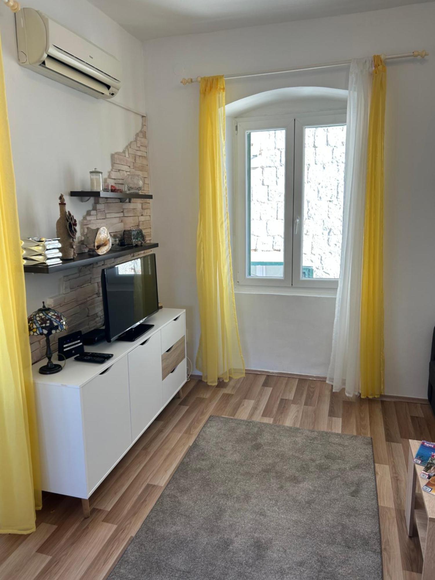 Nilaj Apartment Split Exterior photo